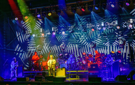 Modest Mouse live on tour